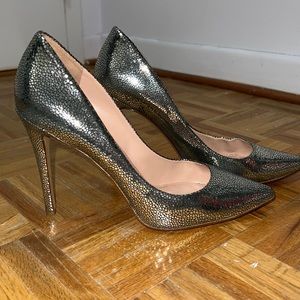 Metallic heels. Size 8